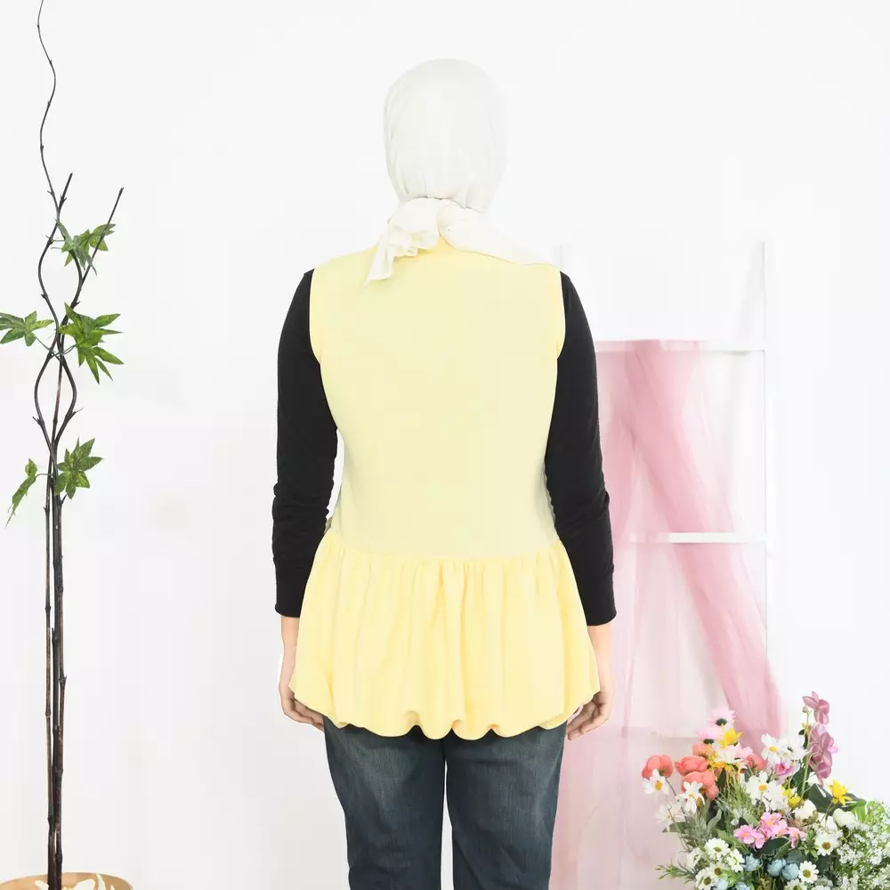 Fhia Balloon Top - Kutung Soft Yellow M19681 R28S5