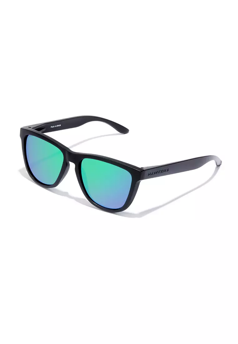 HAWKERS POLARIZED Black Emerald ONE RAW. Sunglasses for Men and Women, Unisex. UV400 protection. Official product designed and made in Spain. HONR21BFTP