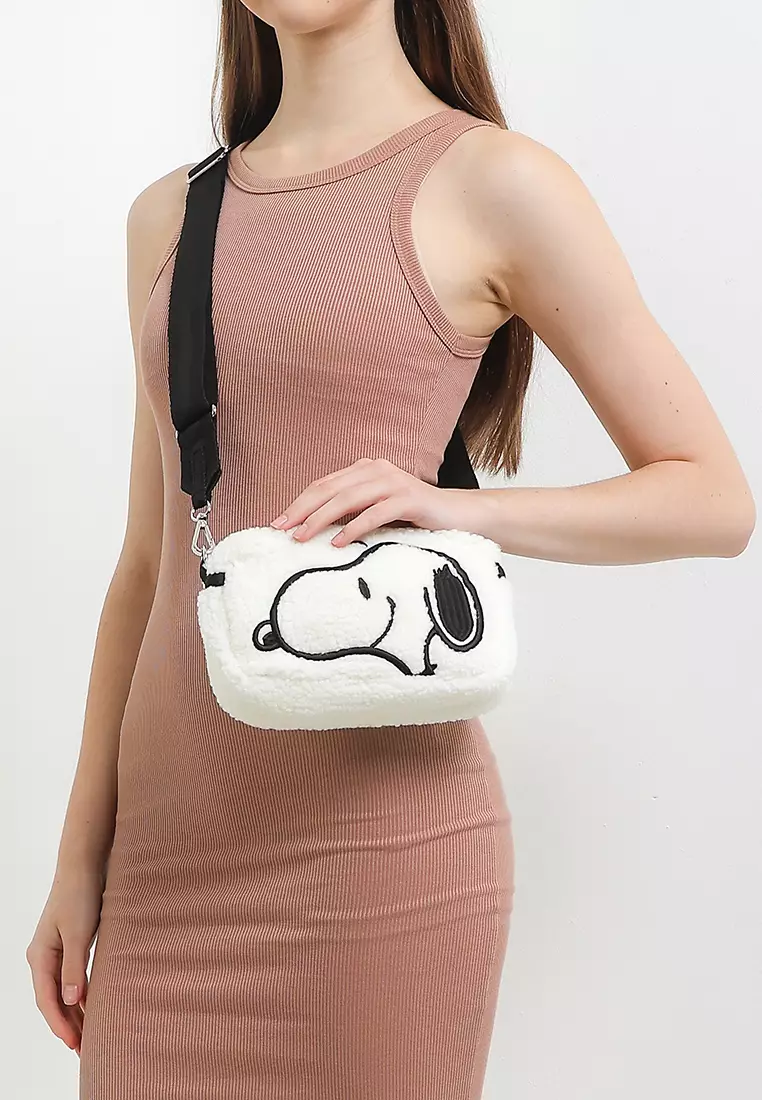 E/W Mobile Crossbody