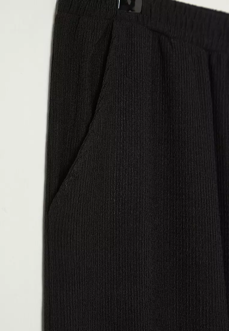 Black High Waist Wide Leg Textured Crepe Fabric Plus Size Trousers TBBSS25AR00002