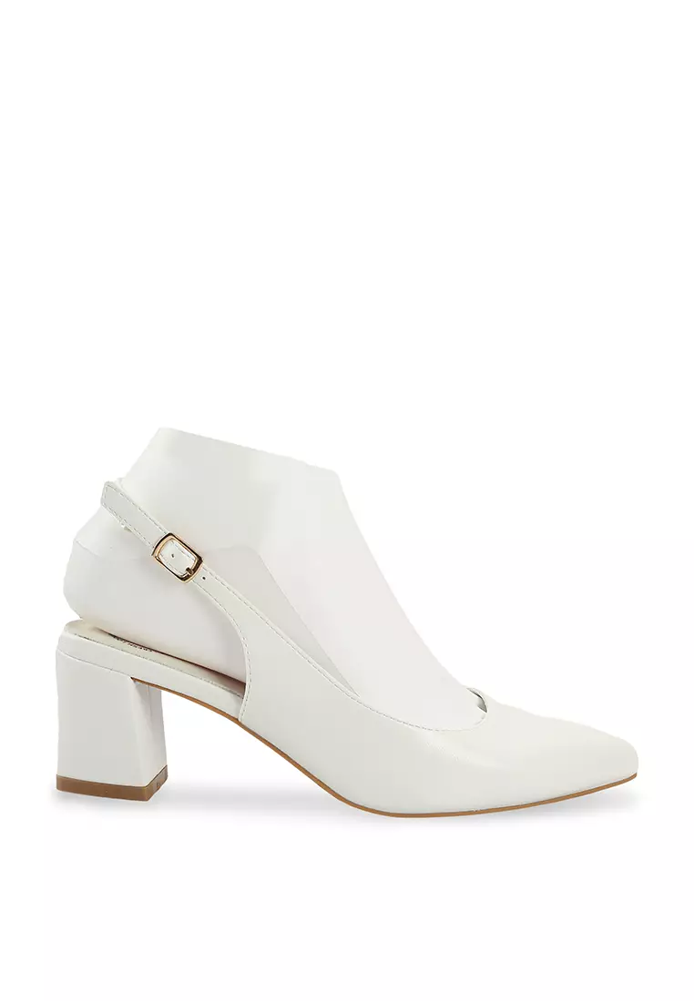 White shoes chunky heel top