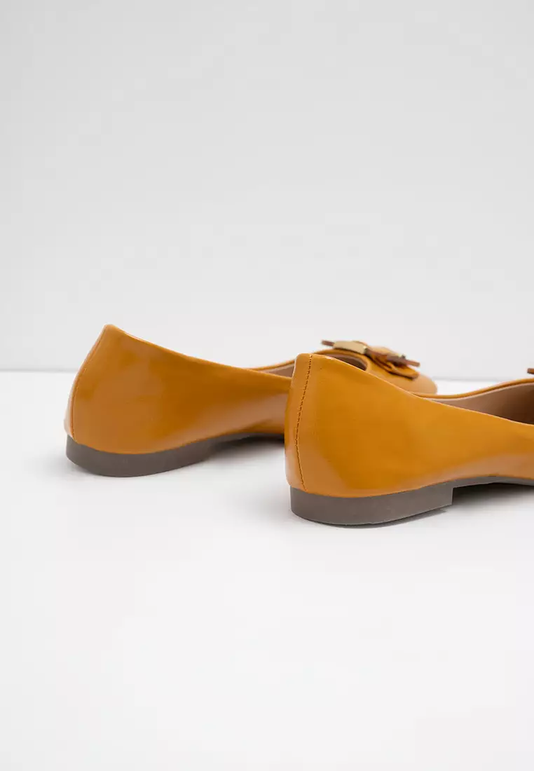 Sofia Mebira Buckle Flat Mustard