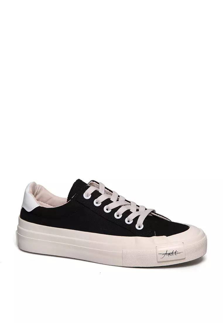 Zalora on sale sneakers wanita