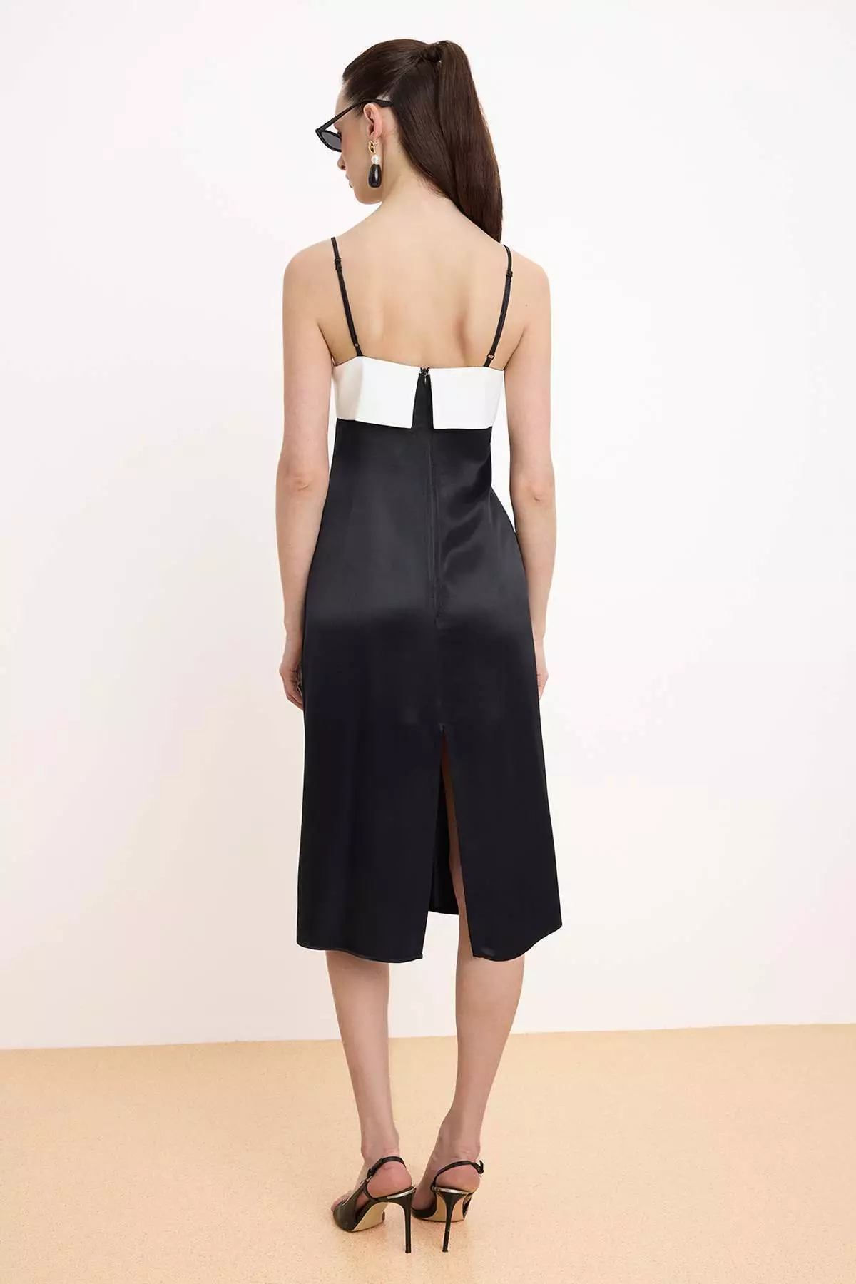 Black-White Color Block Satin Midi Woven Dress Twoss26El325