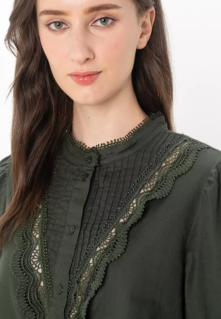 Aveda Broderie Shirt