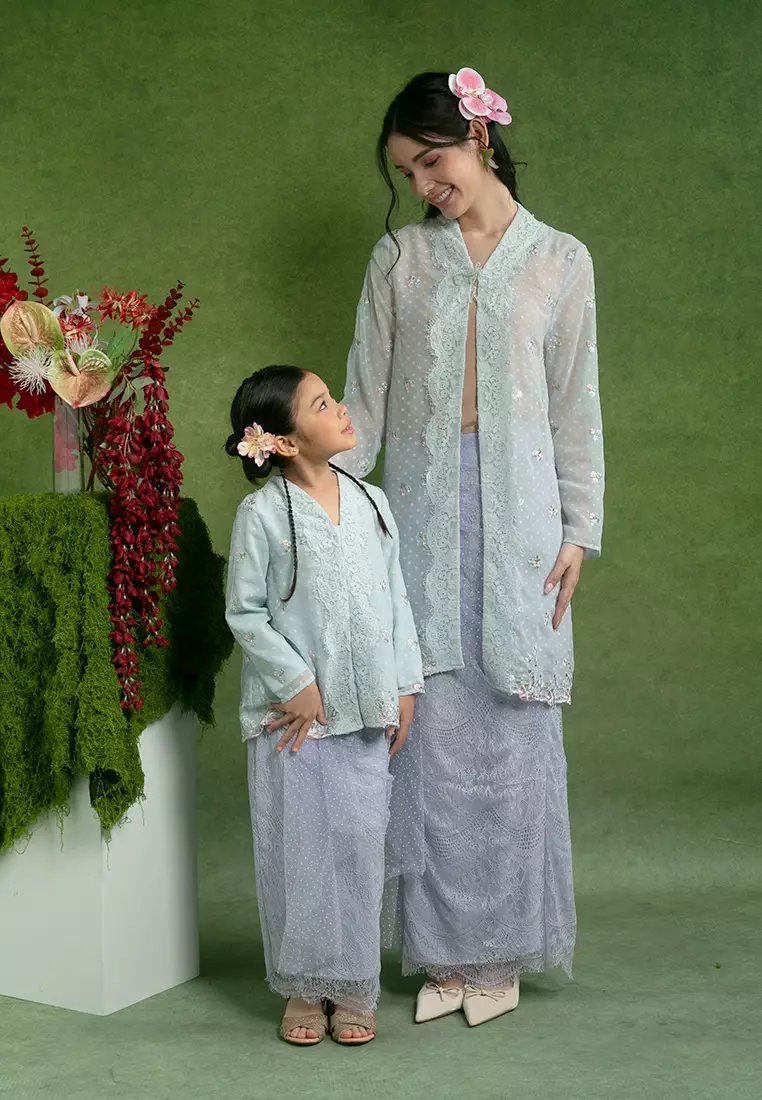 Ita Polka Dot Long Kebaya Top