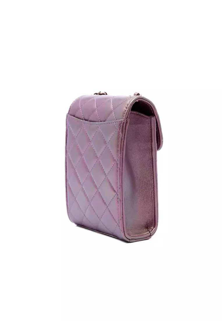 Pre-Loved Chanel Cc Quilted Iridescent Lambskin Phone Holder With Chain