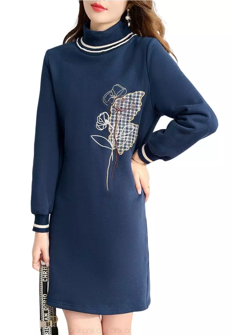all-match embroidered fleece sweatshirt dress