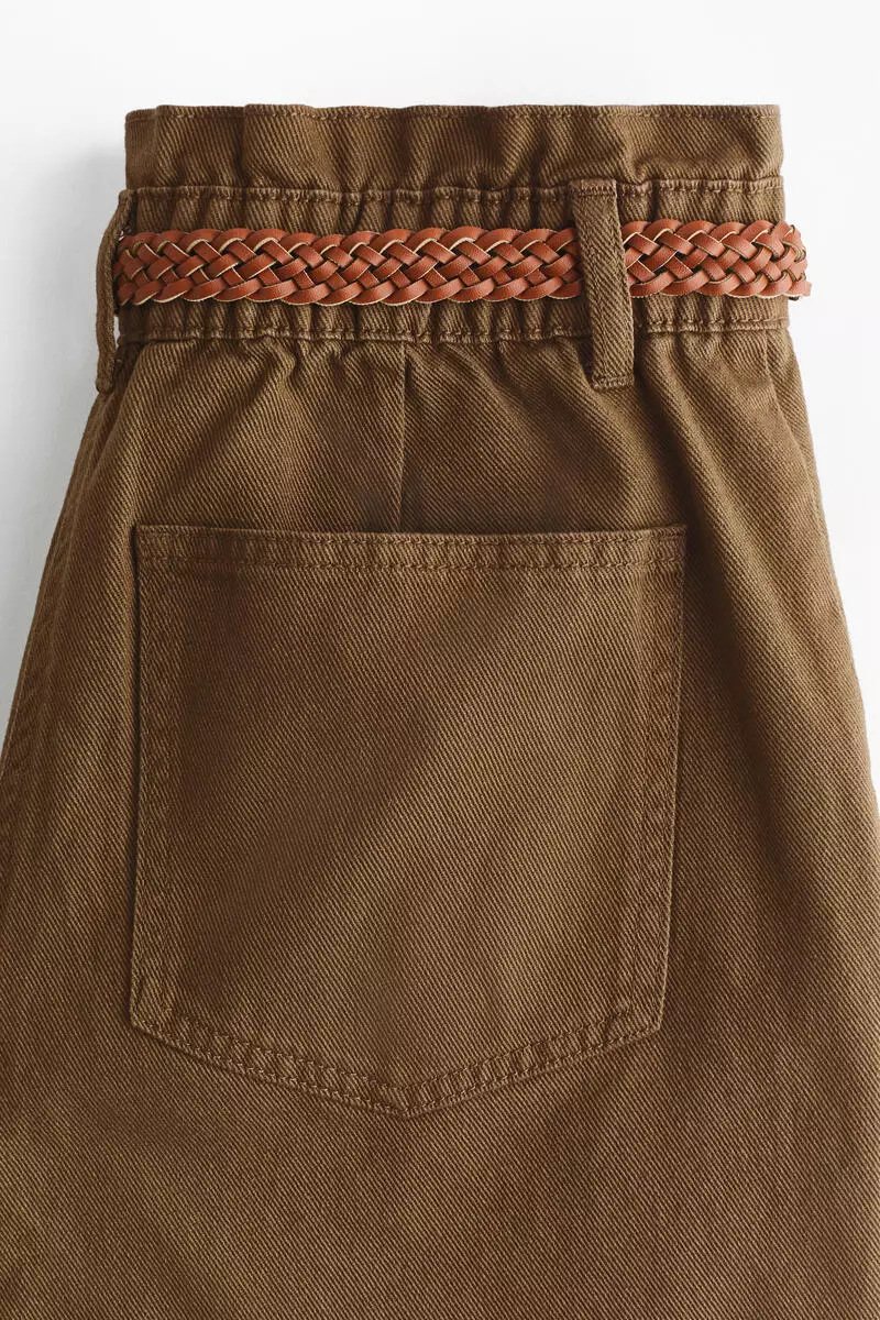 Belted twill shorts