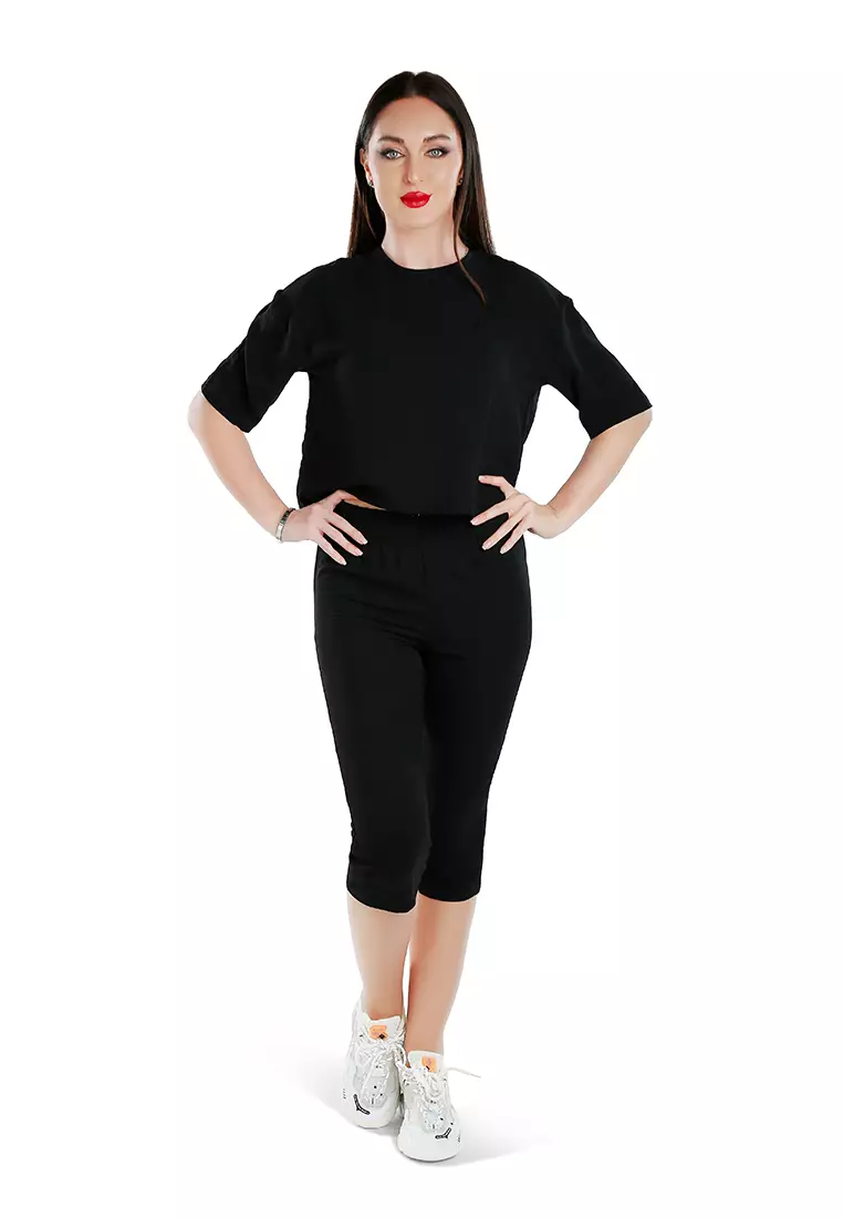 Atasan Pendek Lengan Pendek Hitam & Setelan Celana Capri Co Ord