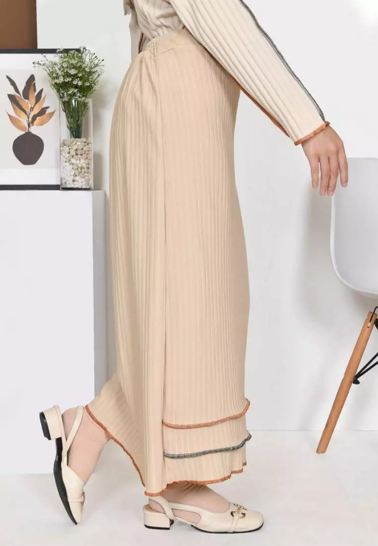 Alma Playfull Knit Skirt - Oat M18354 R24S4