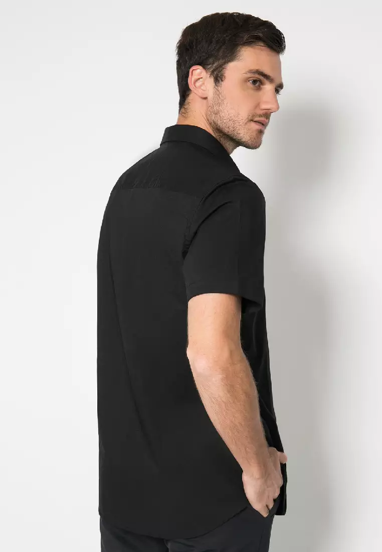 Johnwin - Slim Fit - Kemeja Formal - Polos - Hitam - FSH.650.K392.800.C