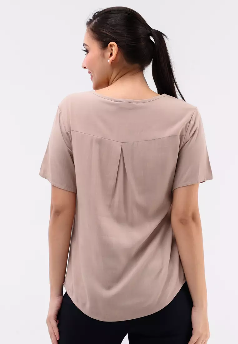 Short Sleeves Round Neck Blouse