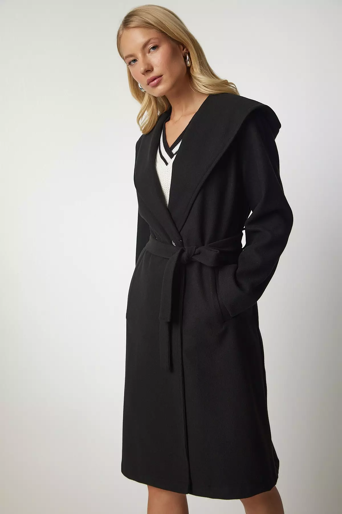 Buy Happiness Istanbul Black Hooded Belted Stamped Coat 2024 Online ...
