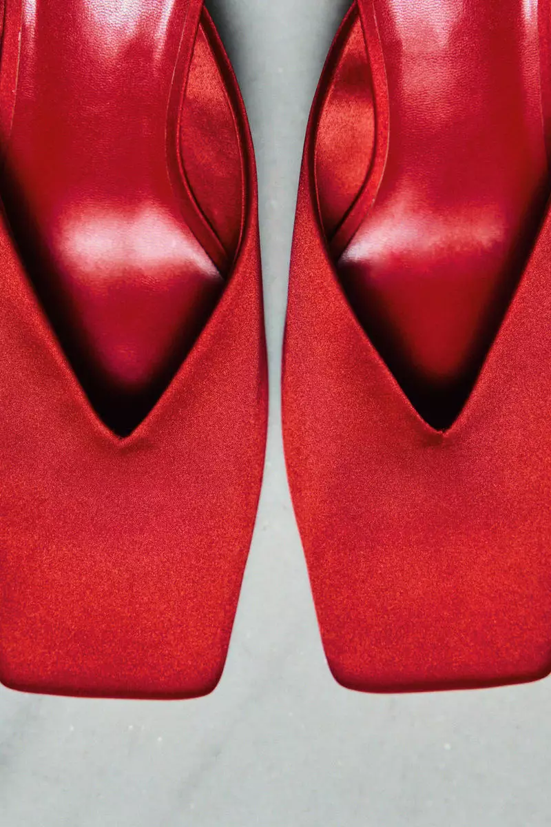 Discount on H&M  shoes - SKU: Heeled satin mules