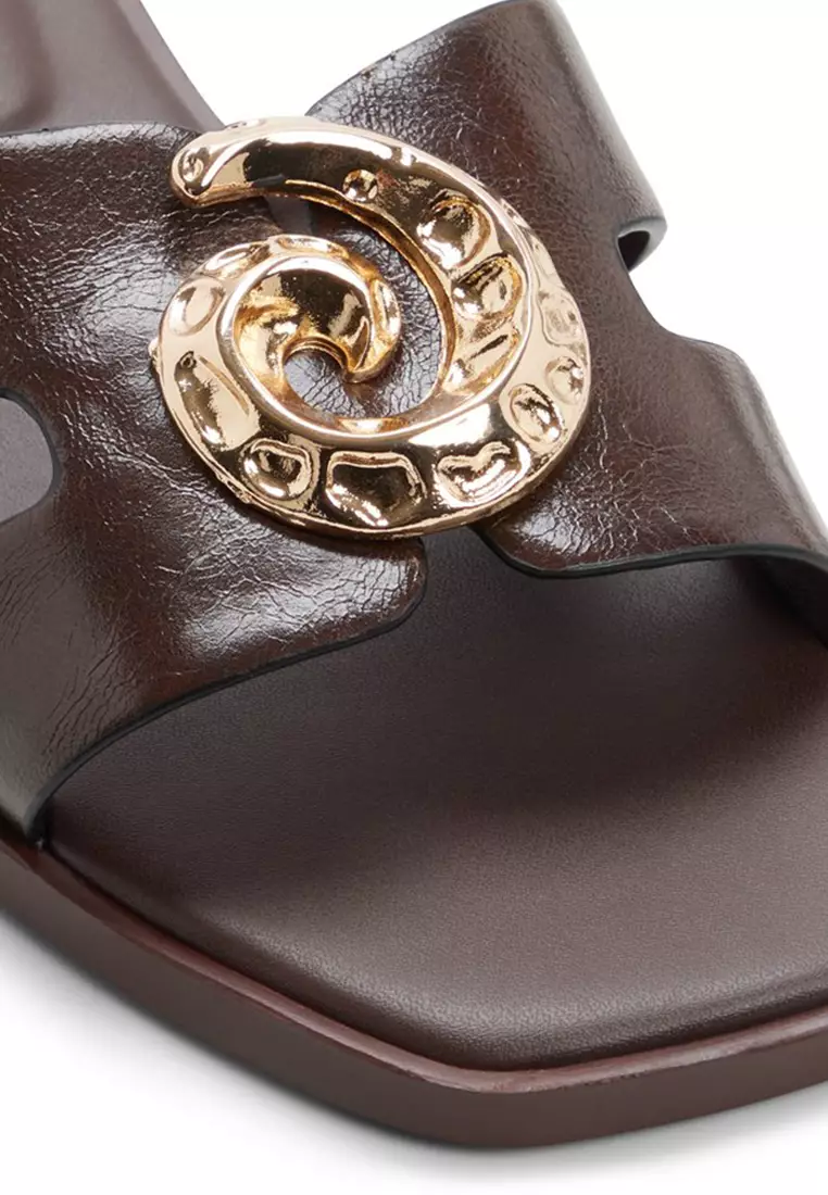 Khali Sandals