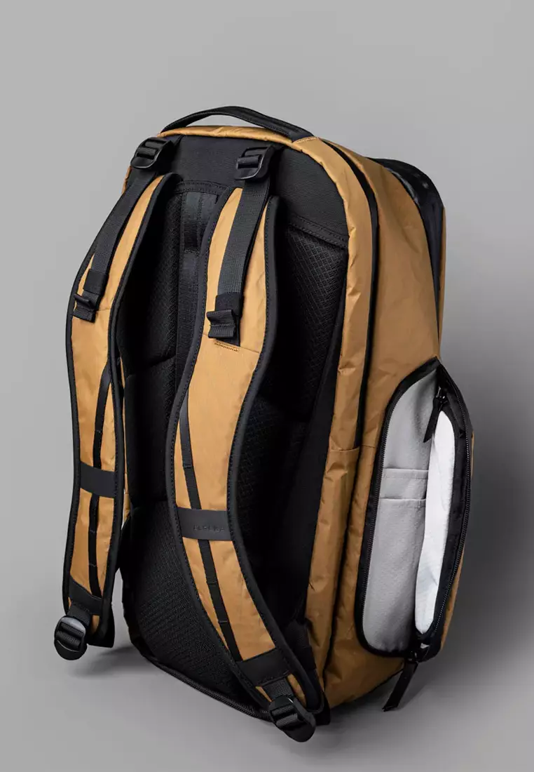 Alpaka Elements Travel Backpack 35L - Coyote Brown