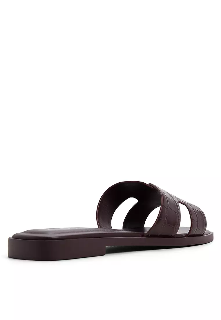 Itsandal Sandals