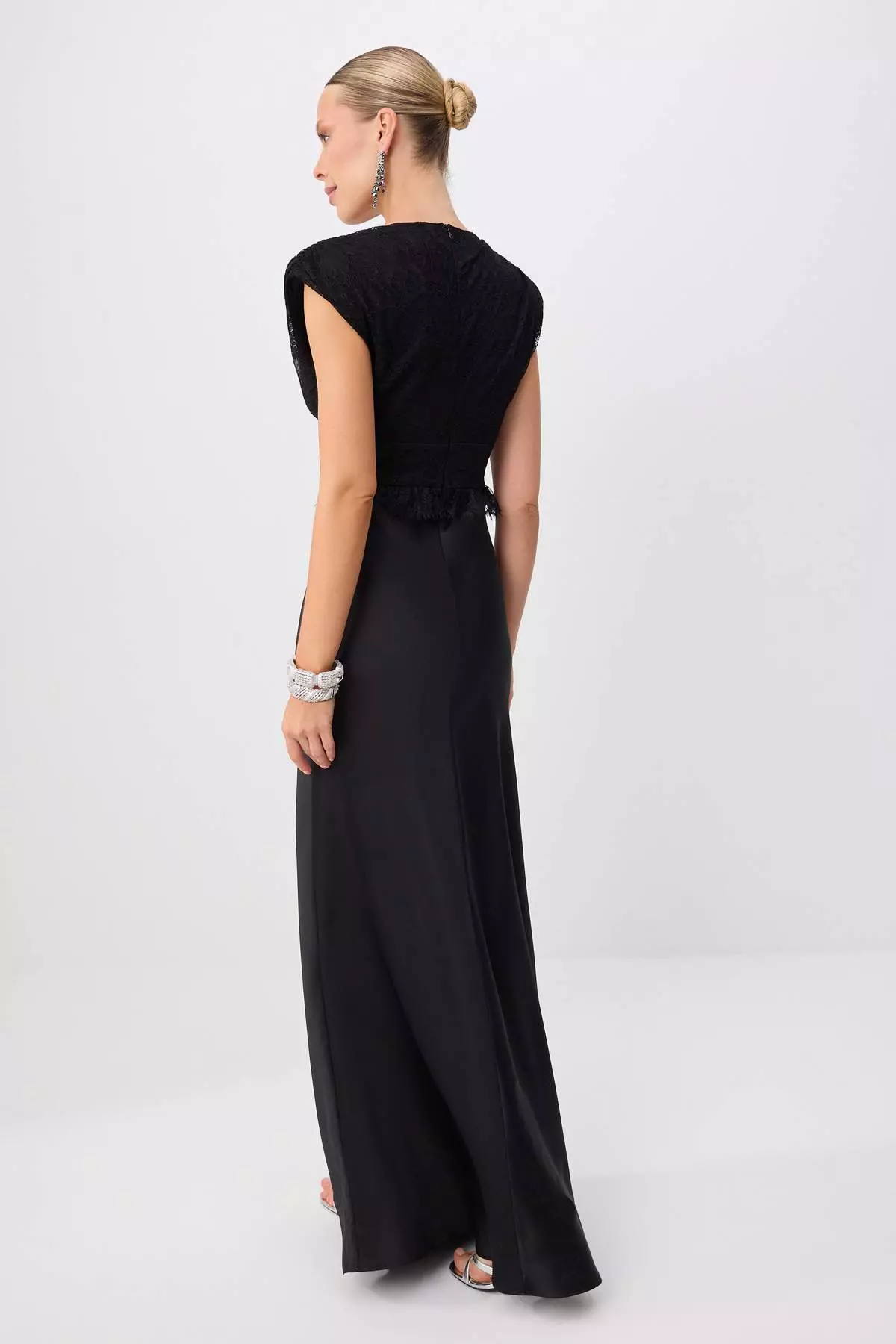 Black Shift/Straight Cut Maxi Evening & Graduation Dress Tprss26Ae00049