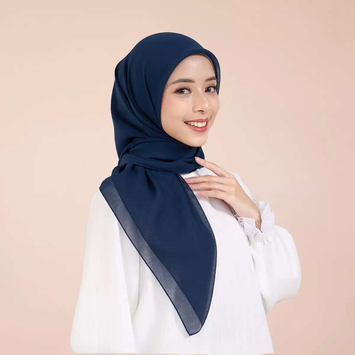 ZM Zaskia Mecca - Qiola Mednight Scarf - Kerudung Segi Empat