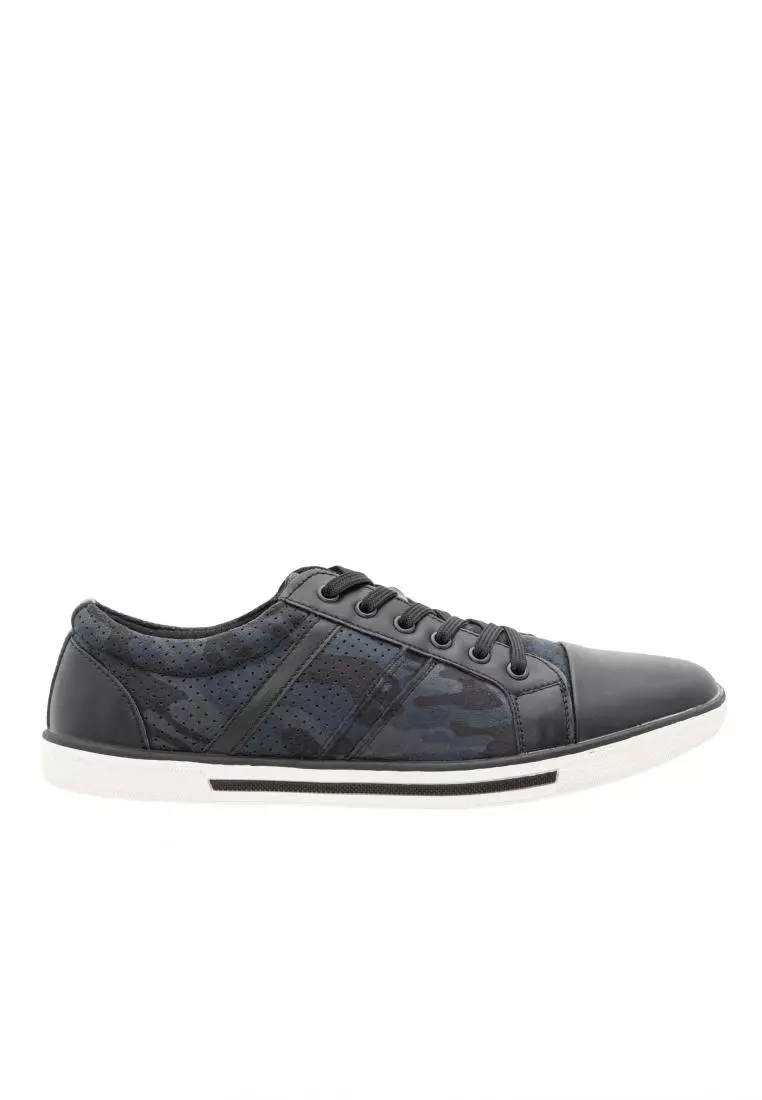 Buy Kenneth Cole CENTER LOW BLACK CAMO Online | ZALORA Malaysia