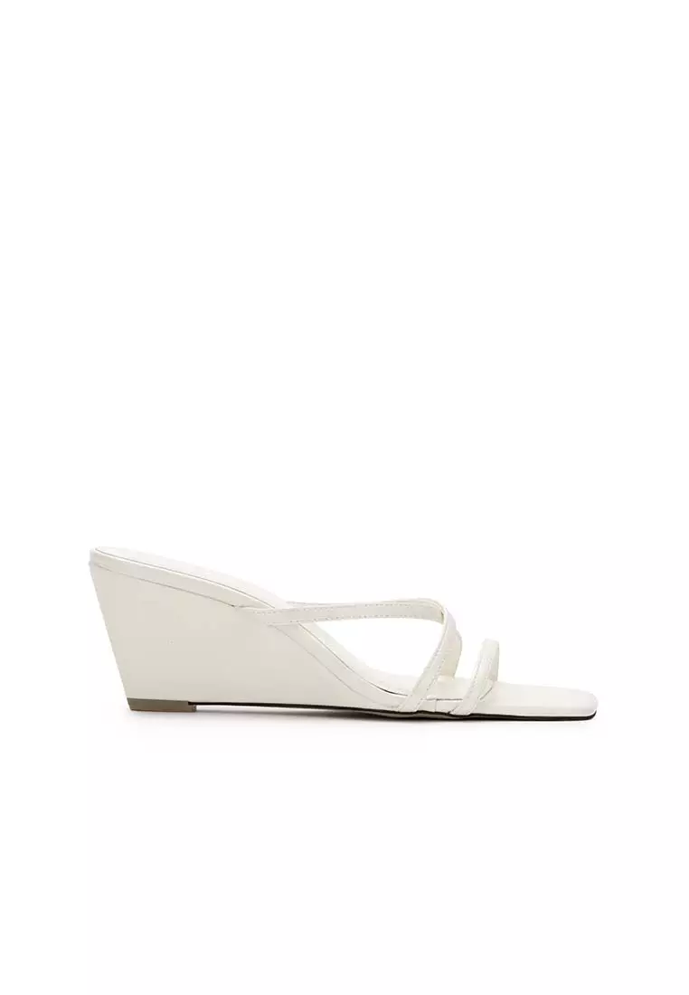 Discount on Nose  shoes - SKU: Strappy Wedge Heel Slide