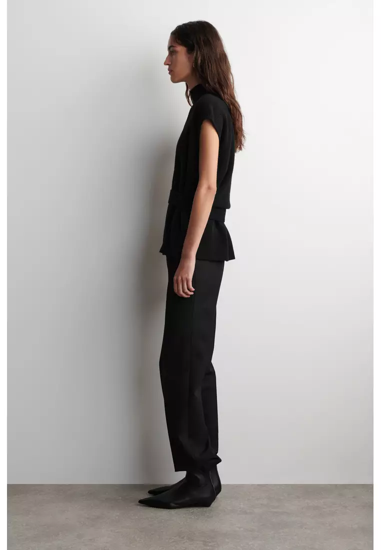 BELT-DETAIL FUNNEL-NECK WOOL VEST