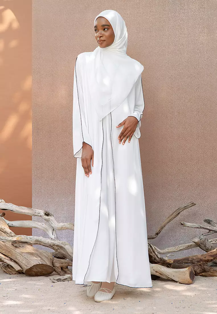 Aisha Abaya Broken White