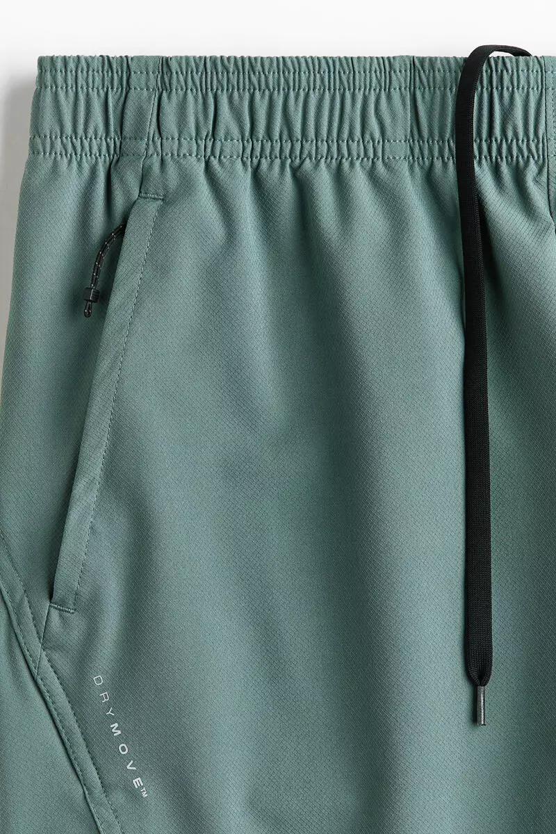Sports shorts with DryMove™