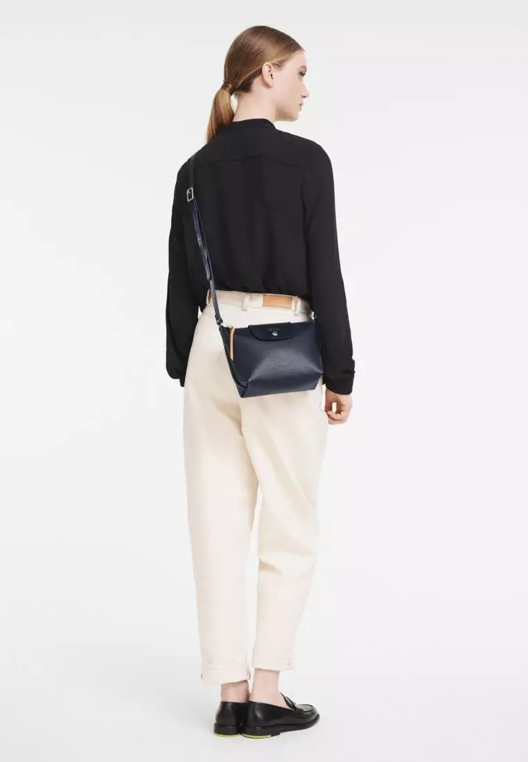 Harga tas shop longchamp sling bag