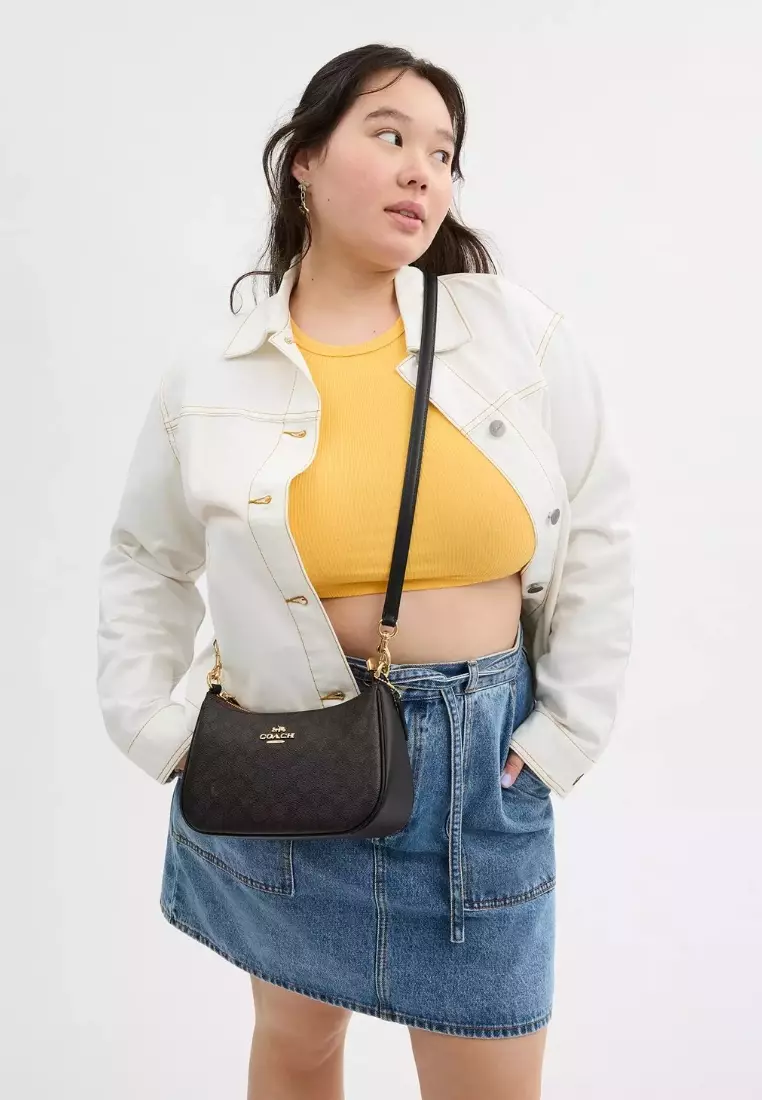 Teri Shoulder Bag In Signature Canvas Brown/Walnut/Black