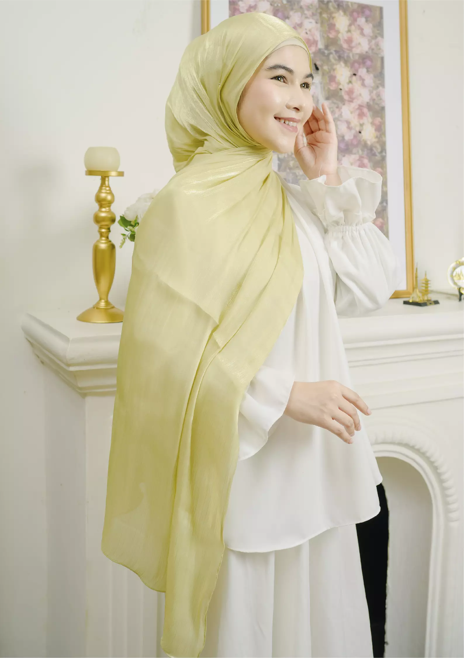 Yora Silk Shawl Lime
