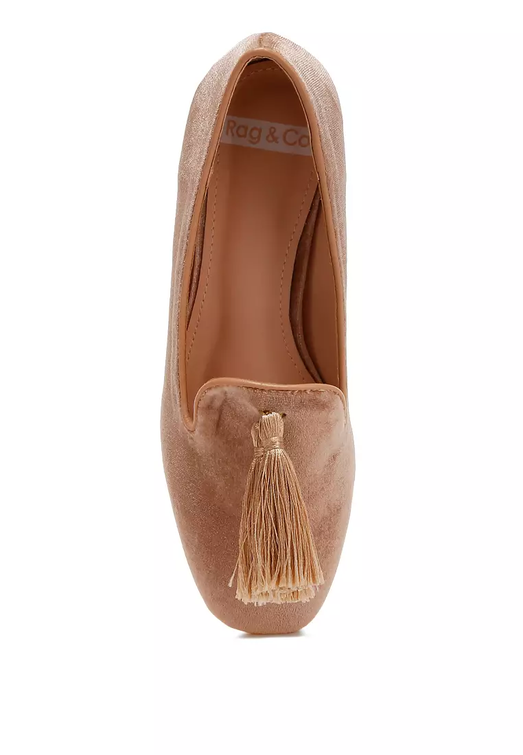 Iconic Tassel Detail Velvet Loafers in Beige