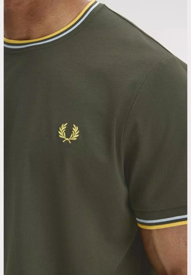 Fred Perry M1588 Twin Tipped T-Shirt (Hunting Green / Light Ice / Lemon Barley)