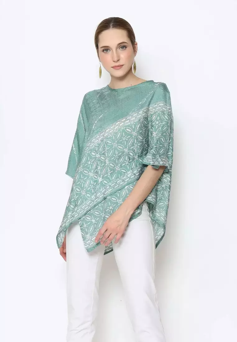 Rinjanie Batik - Motif Batik Kontemporer - Blouse Zigzag Greentea - Batik Kantor Modern - Blouse Batik Wanita Warna Pastel - Blouse Batik Modern Asymmetric - Batik Cap Mix - MAHG - GT