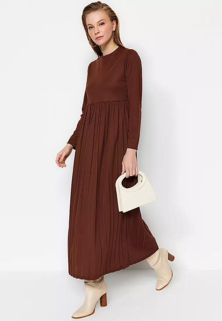 Modest Pleated Maxi Dress