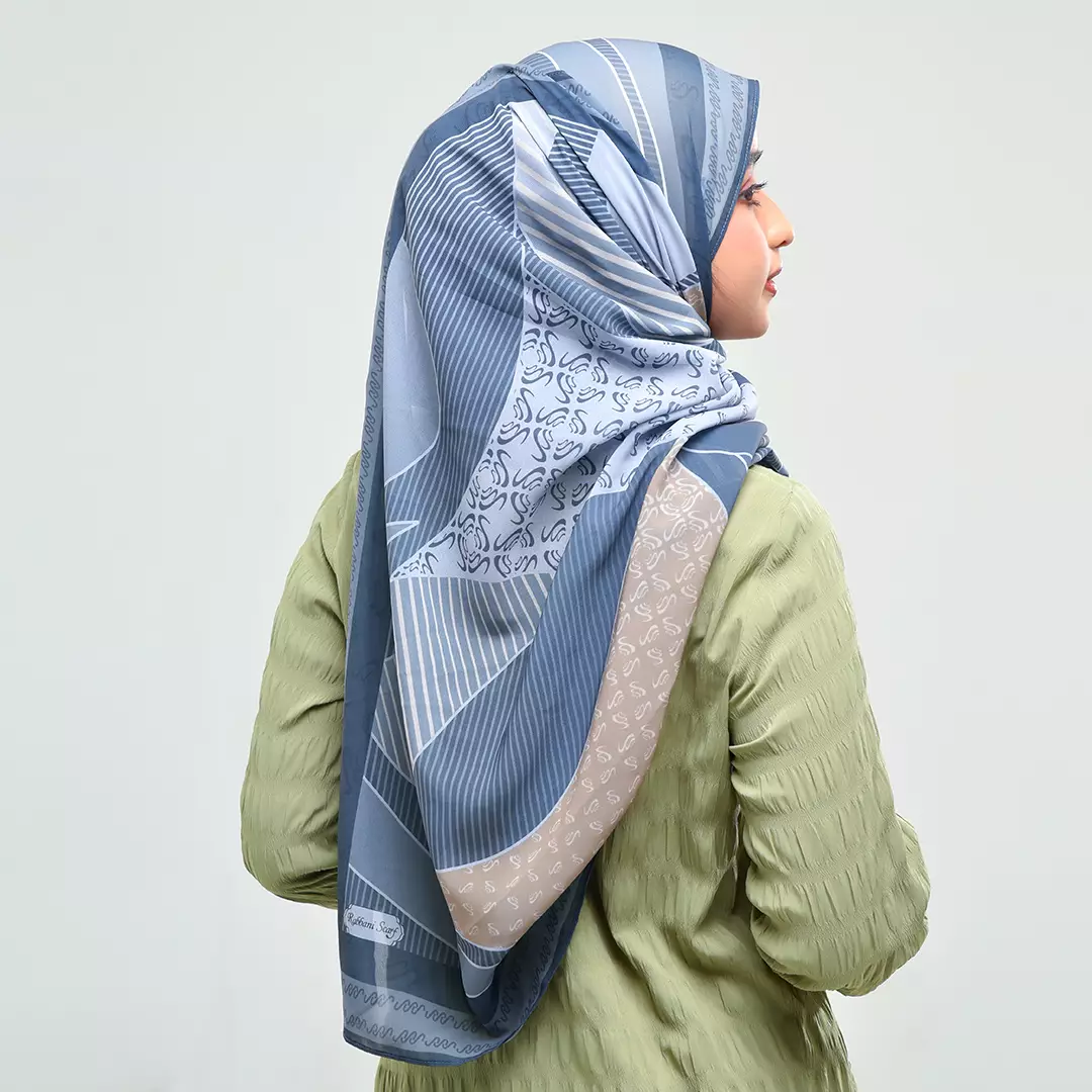 Rabbani - Kerudung Segi Empat Muslim Wanita Motif Zahira Malyska - Smoke Tael