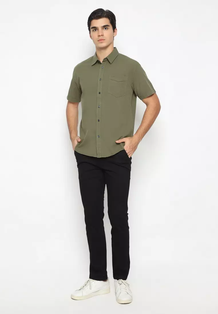 POLICE Kemeja Polos Cotton Army Green Regular Fit Pria