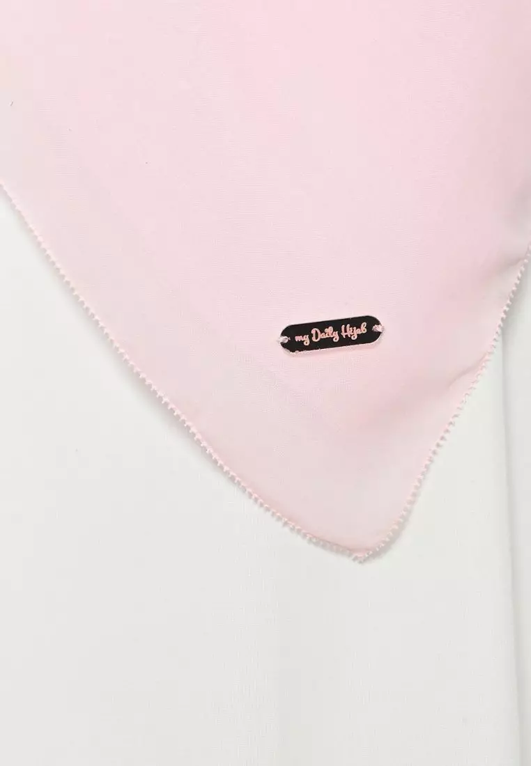 Hijab Segi Empat Voal Anabela Eyelash Baby Pink