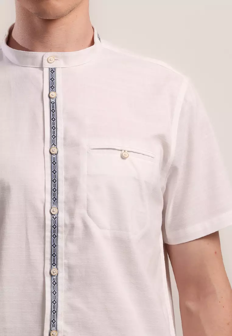 MOC - Kemeja Shanghai Lengan Pendek Pria Ikshan - White