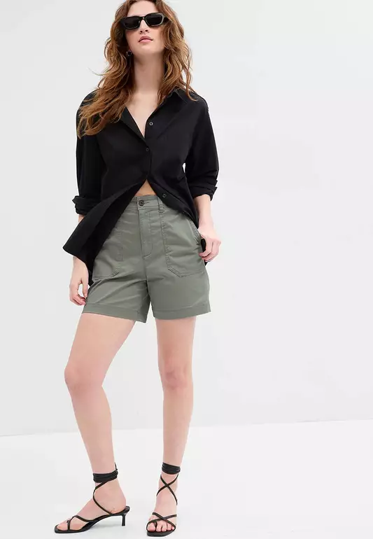 5" Mid Rise Girlfriend Khaki Shorts with Washwell