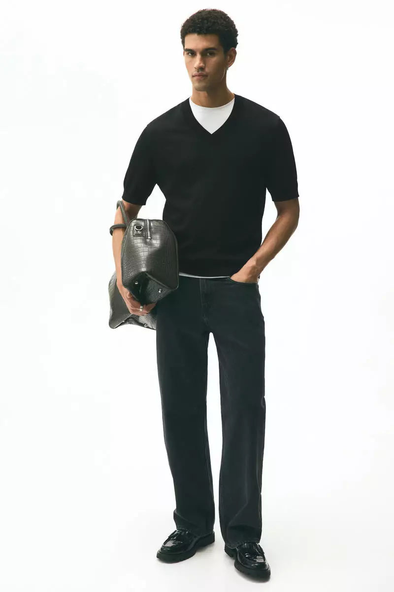 Regular Fit Fine-knit V-neck T-shirt