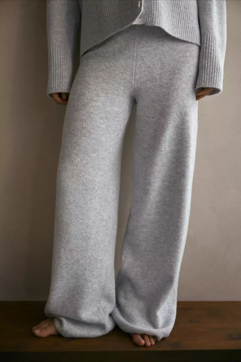 Fine-knit trousers