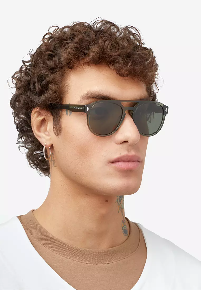 HAWKERS POLARIZED Green Alligator DIVER Sunglasses for Men and Women, Unisex. UV400 Protection. Official Product designed in Spain