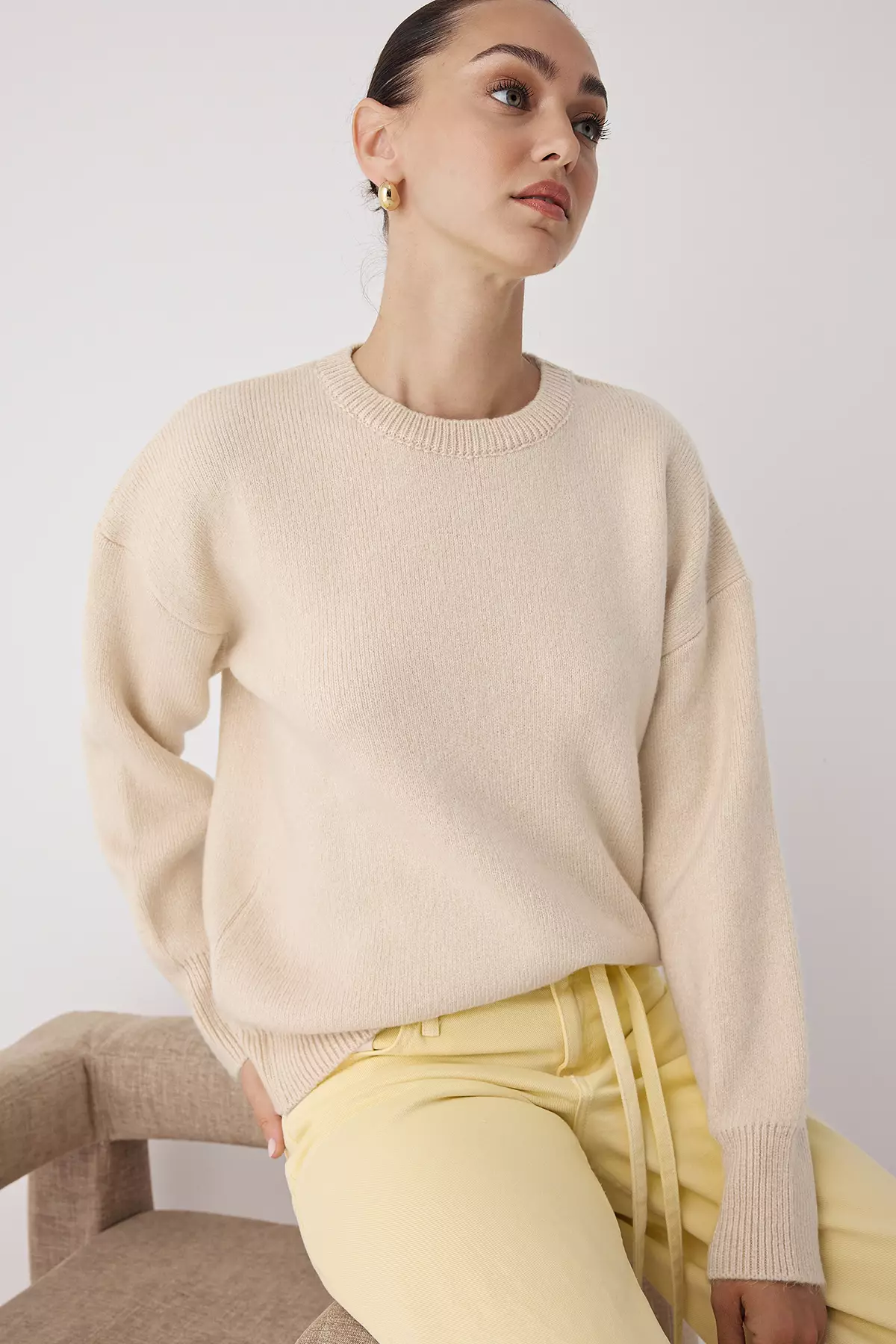 Wardrobe Essentials Bone Wool Premium Yarn Basic Wide Fit Knitwear Sweater | Twoaw26Kz65