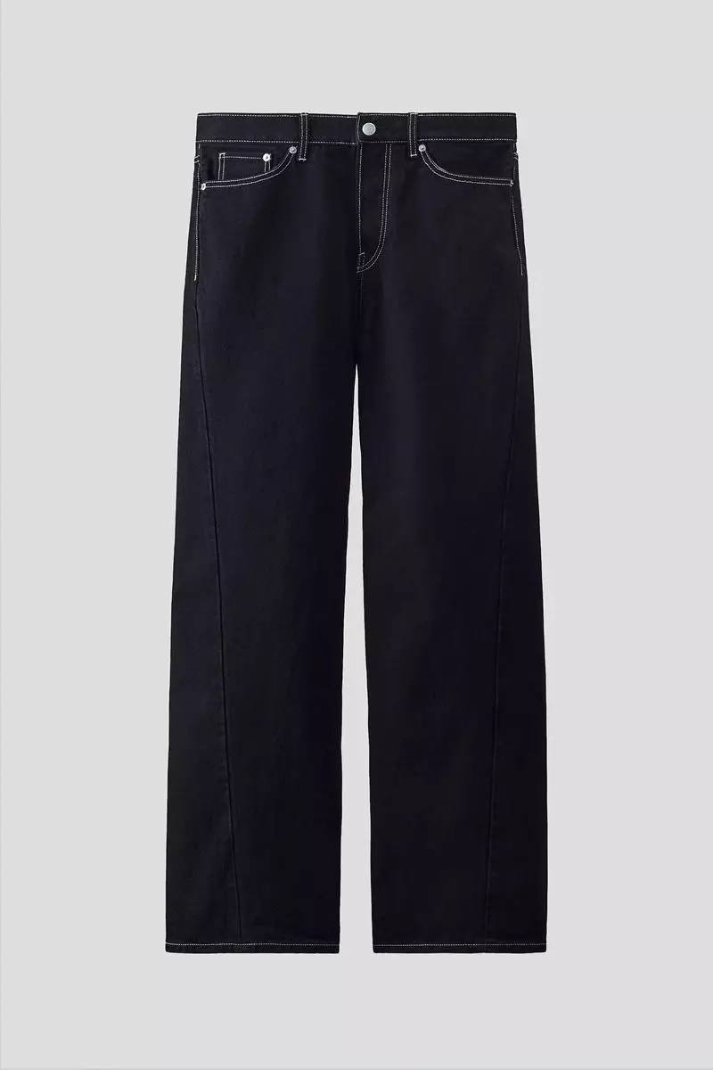 Loose Twisted Jeans