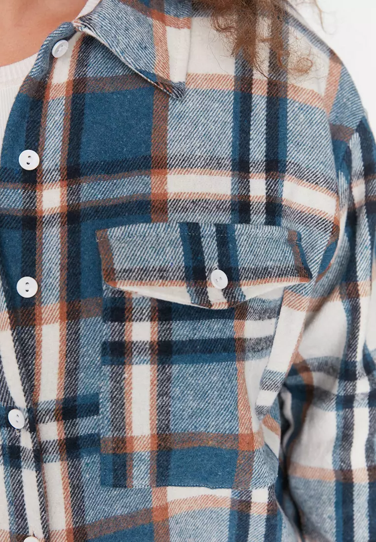 Plus Size Checkered Shirt