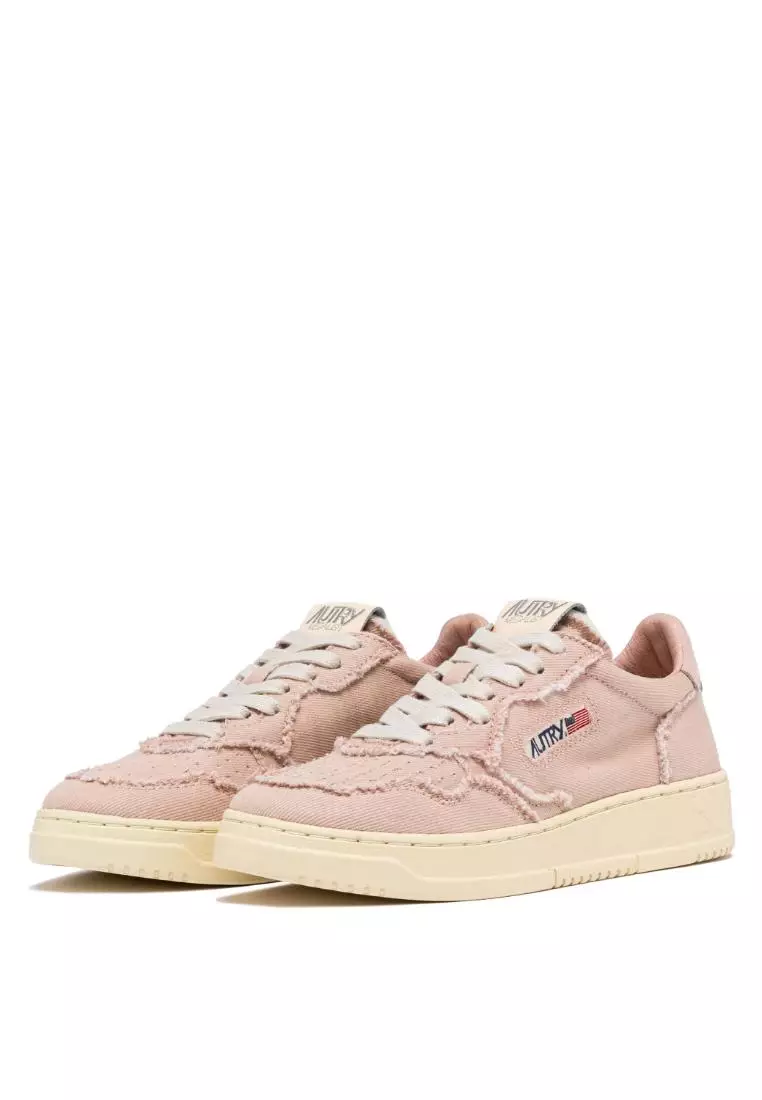 Buy Autry AUTRY - MEDALIST LOW SNEAKERS IN PEACH WHIP DENIM