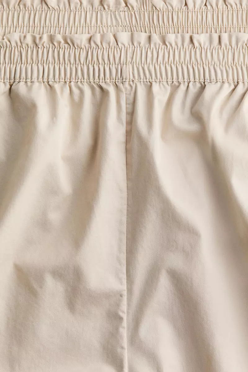 Ankle-length pull-on trousers