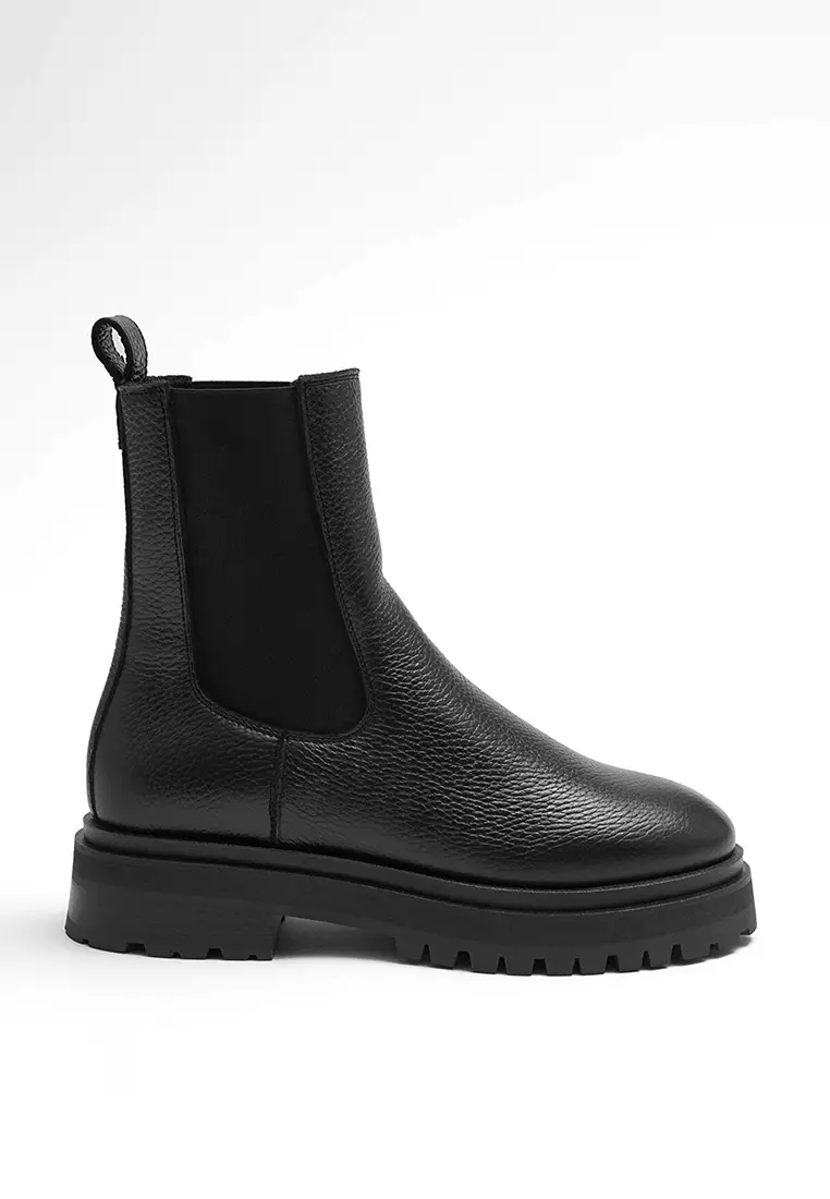 Chelsea boots and other stories top
